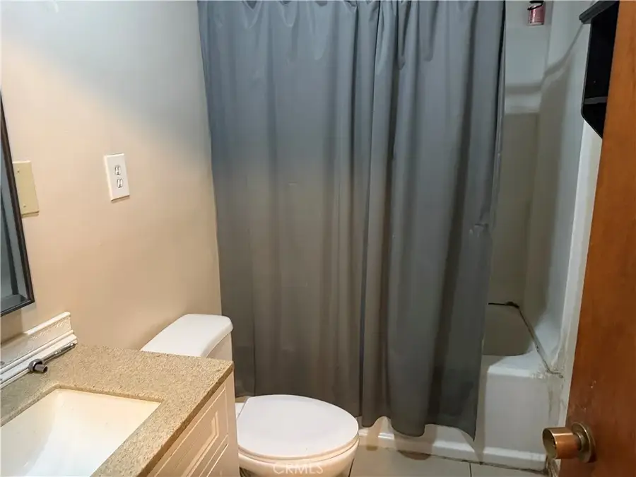 9096 Elm, Fontana, CA 92335 - #2