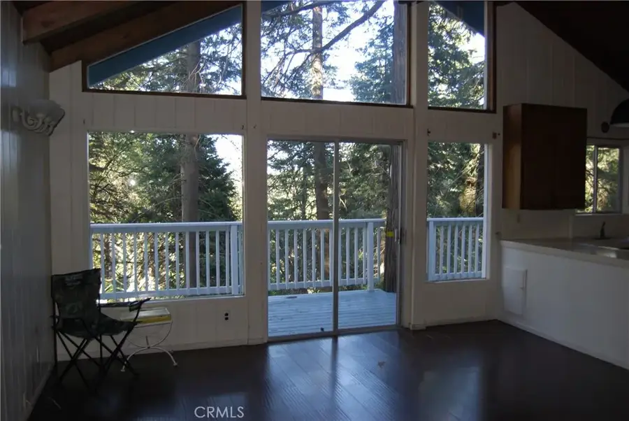 807 Sierra Vista, Twin Peaks, CA 92391 - #2