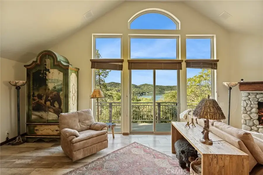 1184 Acadia, Lake Arrowhead, CA 92352 - #2