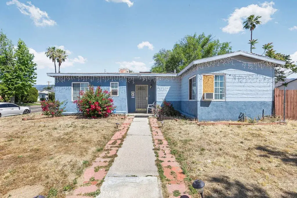 1118 E 33rd St, San Bernardino, CA 92404 - #1