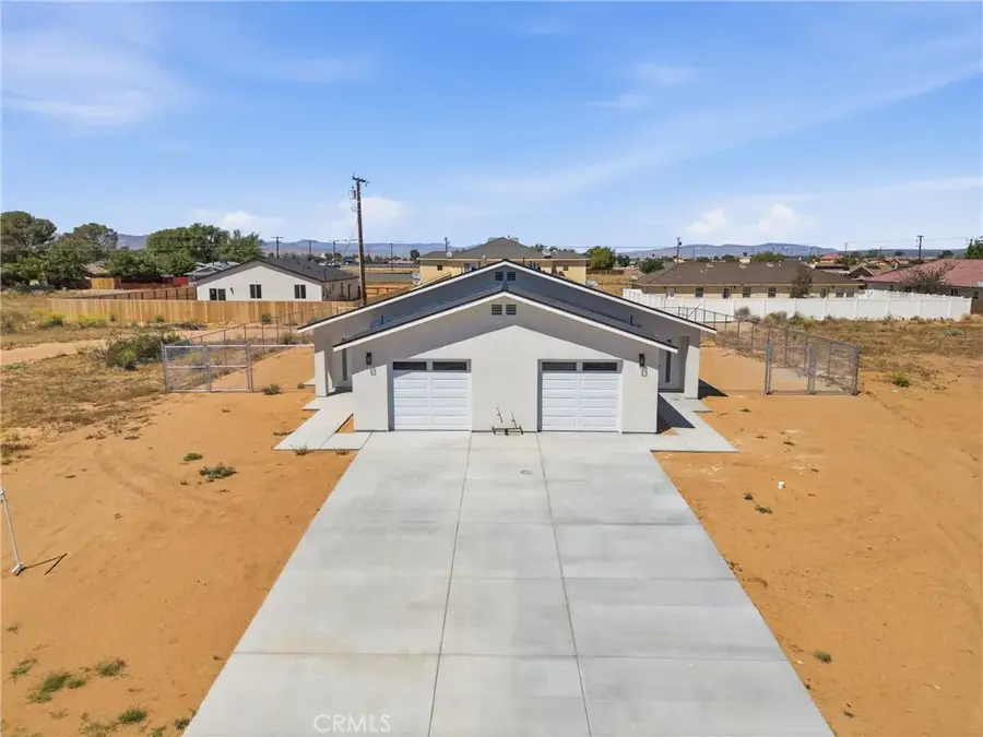 9237 S Loop Boulevard, California City, CA 93505 - #2