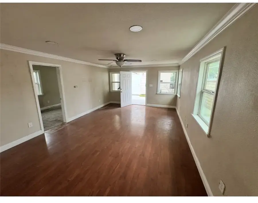 9307 San Miguel Avenue, South Gate, CA 90280 - #3