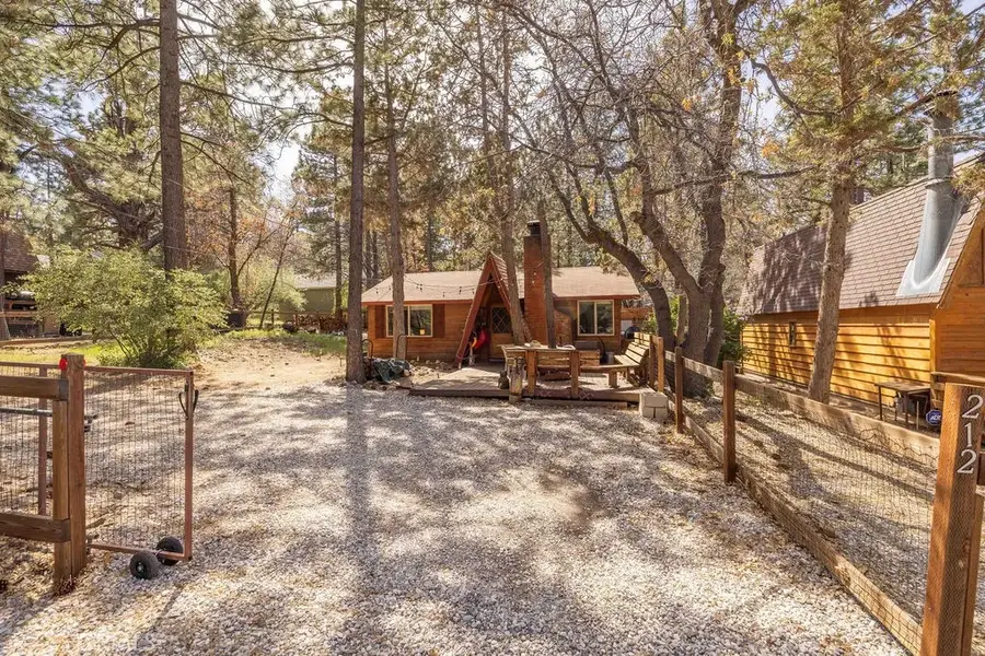 212 Moreno, Sugarloaf, CA 92386 - #3