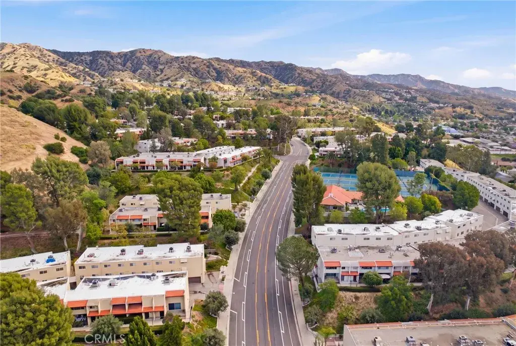 7802 Via Tortona, Burbank, CA 91504 - #1