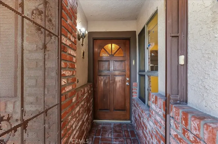 305 E Citron Street, Corona, CA 92879 - #3