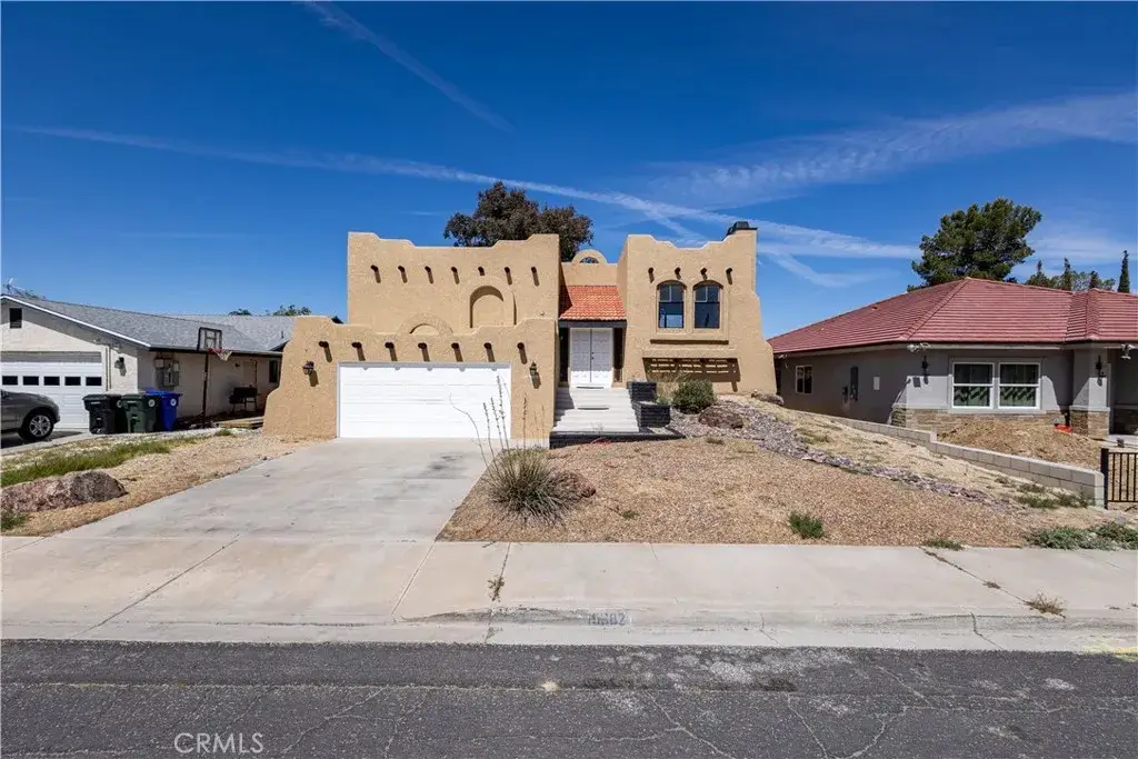15682 Kingswood, Victorville, CA 92395 - #1