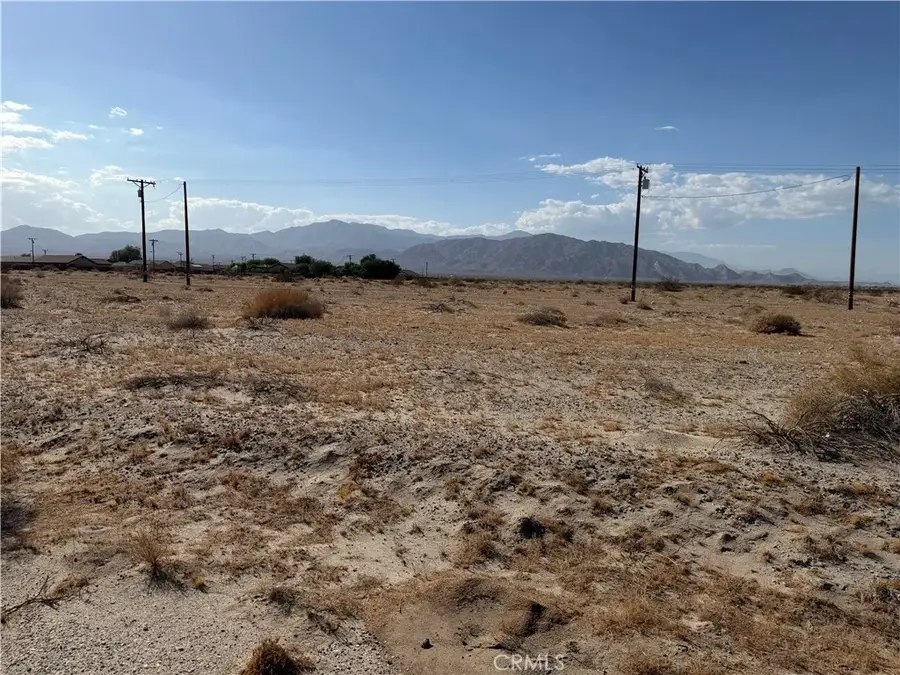 2983 New Bedford, Thermal, CA 92274 - #2