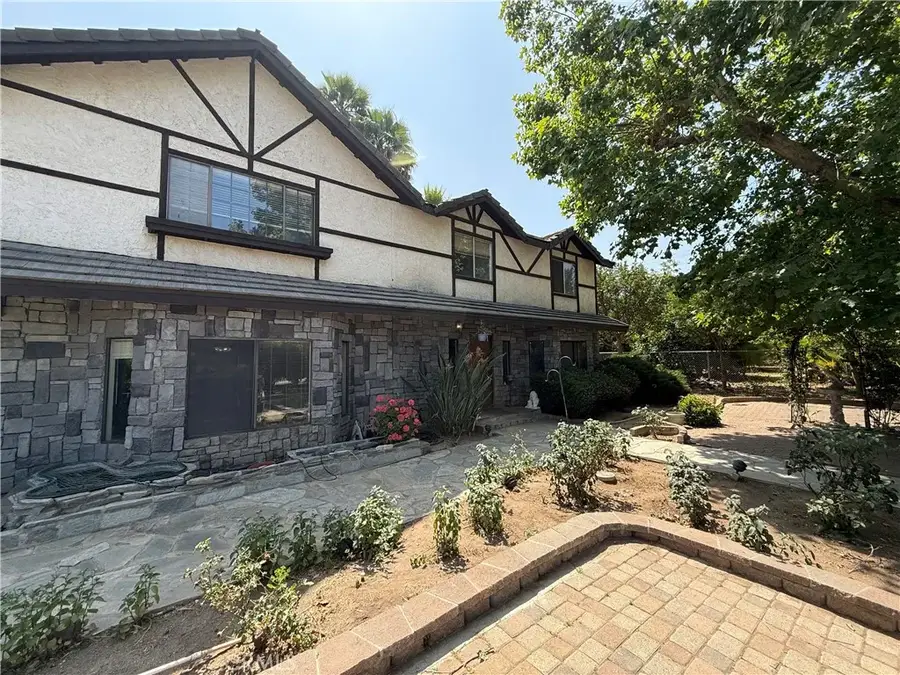 11051 Walnut Street, Redlands, CA 92374 - #3