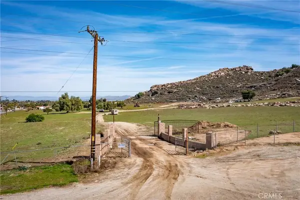 19100 Markham, Riverside, CA 92508