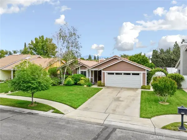 1214 Country, Redlands, CA 92374