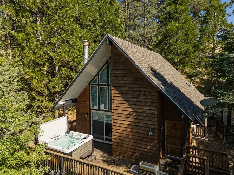 807 Grass Valley, Lake Arrowhead, CA 92352 - #2
