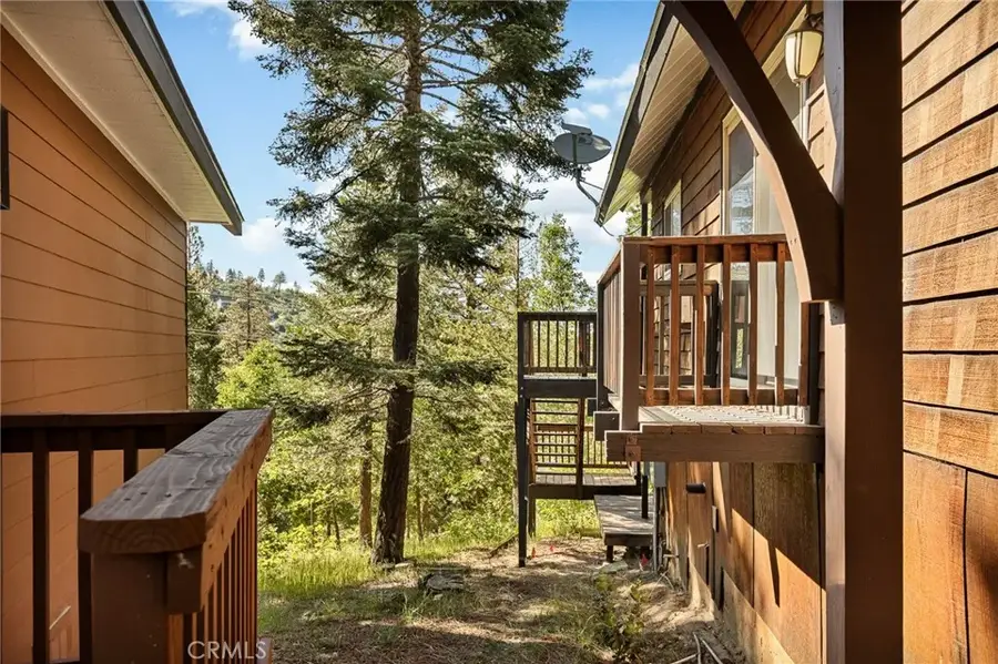 807 Grass Valley, Lake Arrowhead, CA 92352 - #3