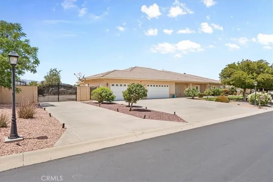 6940 Oak Vista, Oak Hills, CA 92344 - #3