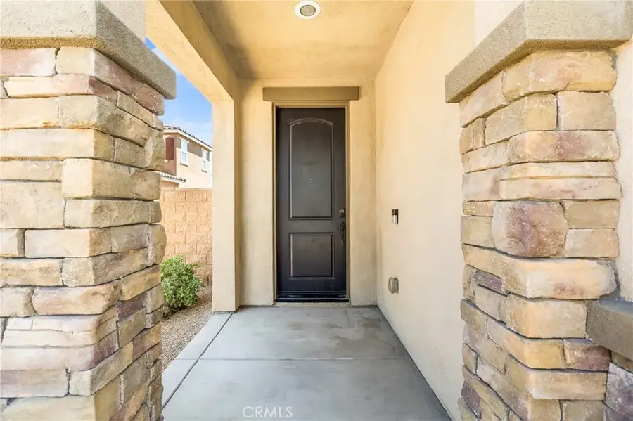 15023 Mandalay, Victorville, CA 92394 - #3