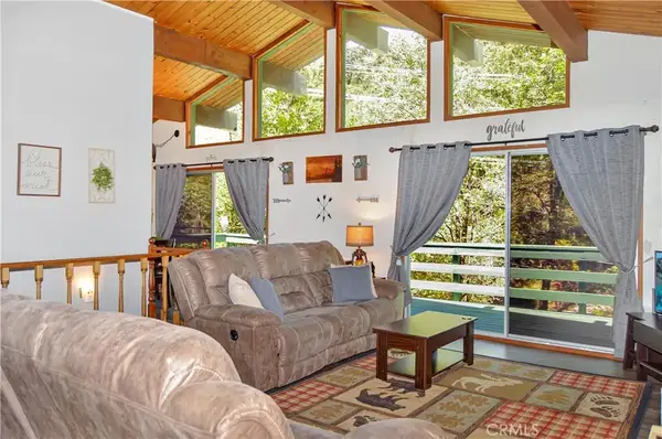 23641 Manzanita, Crestline, CA 92325