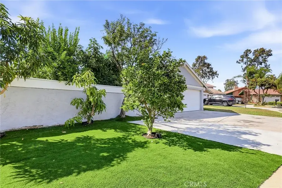 1585 Camelot, Corona, CA 92882 - #2