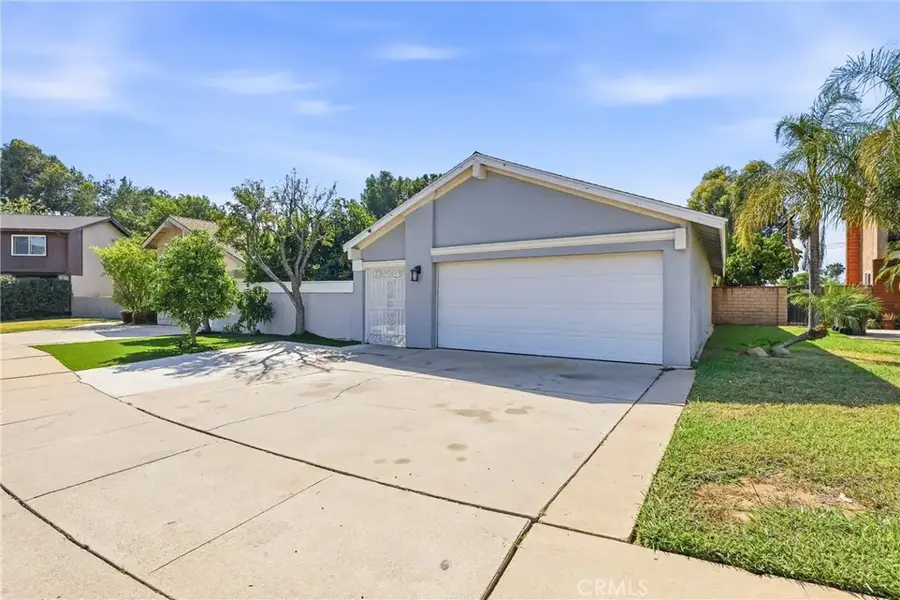 1585 Camelot, Corona, CA 92882 - #3