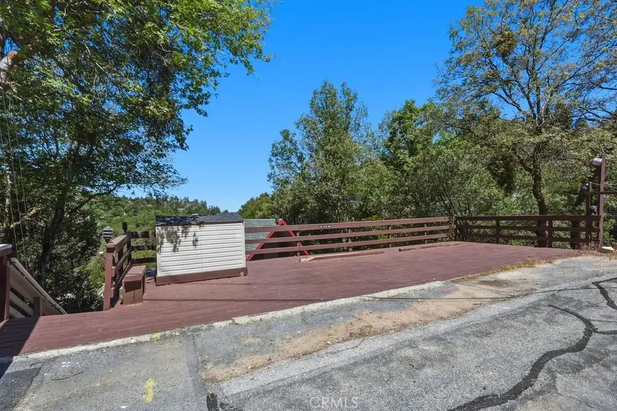 320 Delle, Crestline, CA 92325 - #2