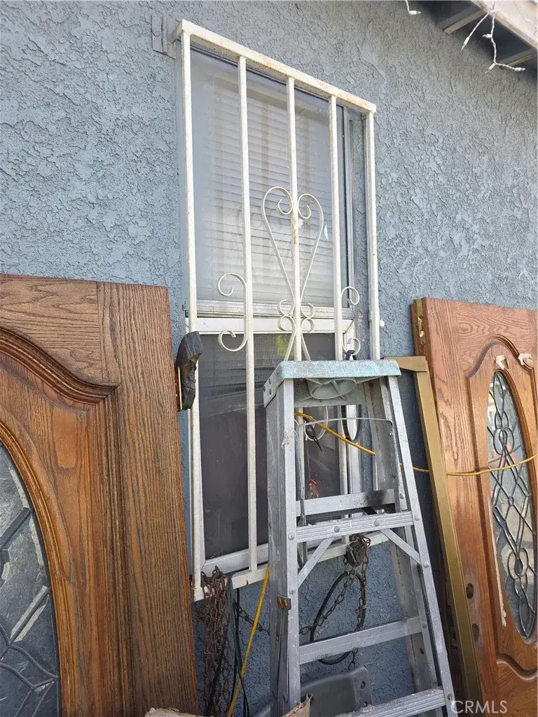 10604 Weigand Avenue, Los Angeles, CA 90002 - #2