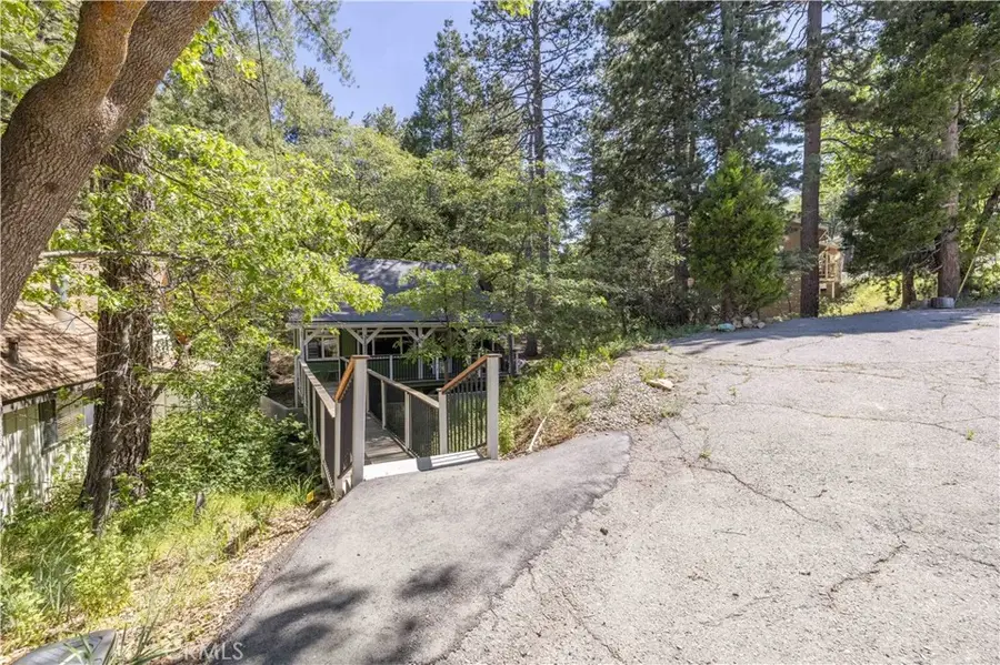 32232 Fern, Running Springs, CA 92382 - #3