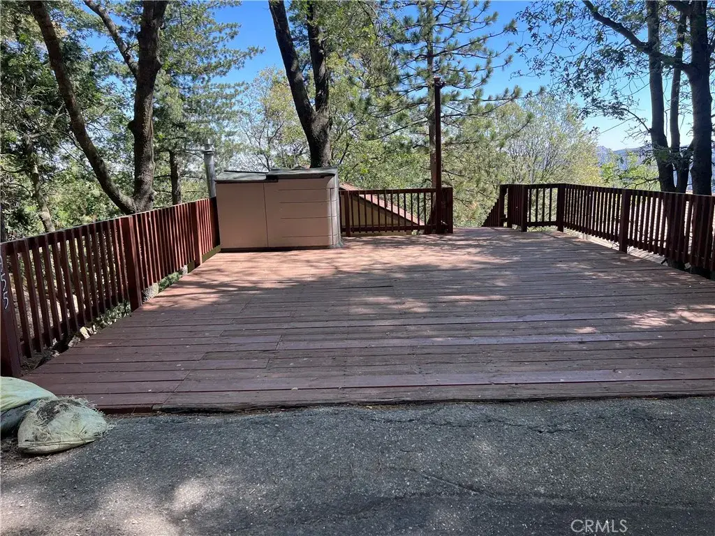 955 Coulter Pine, Crestline, CA 92325 - #1