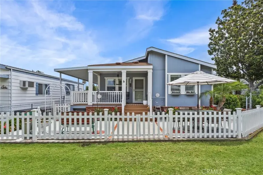 1366 Woodbrook Way, Corona, CA 92882 - #2