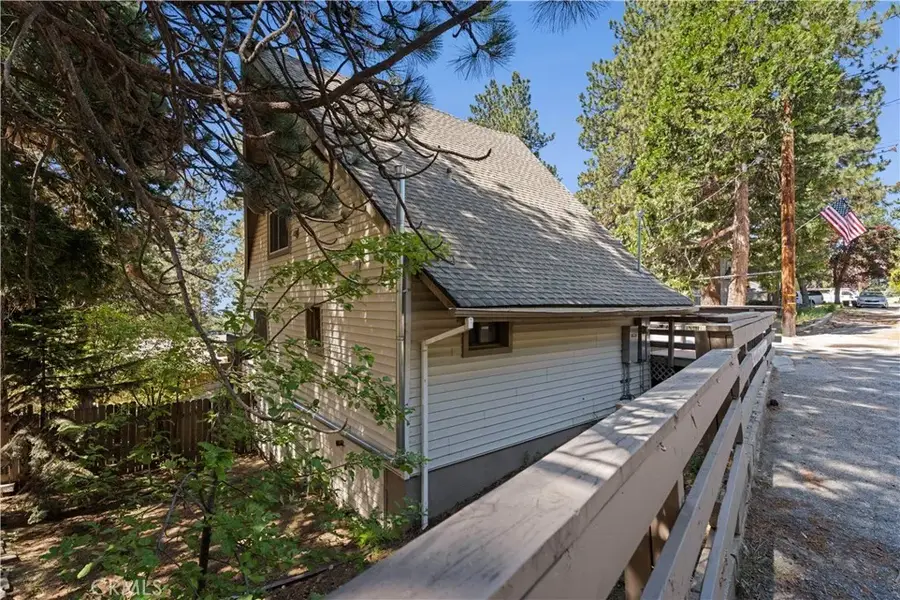 31041 Wild Oak, Running Springs, CA 92382 - #2