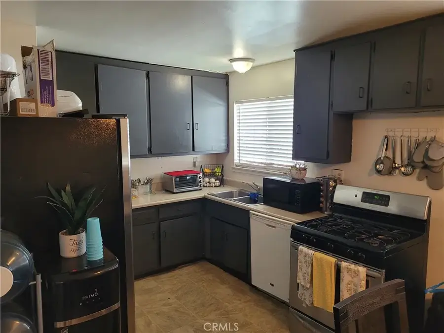 1864 W Virginia, San Bernardino, CA 92411 - #3