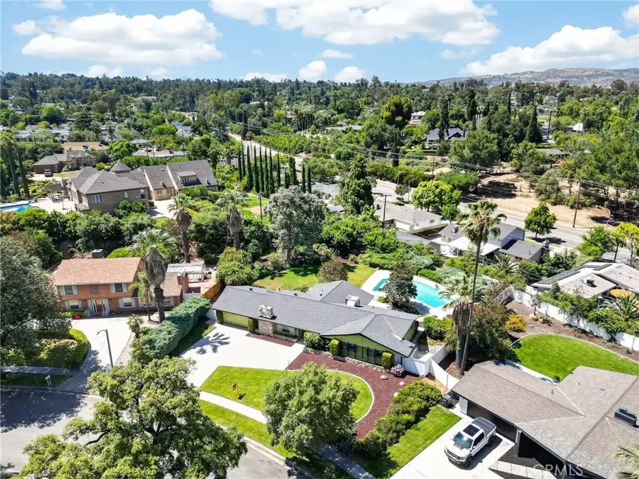 114 Anita Court, Redlands, CA 92373 - #2