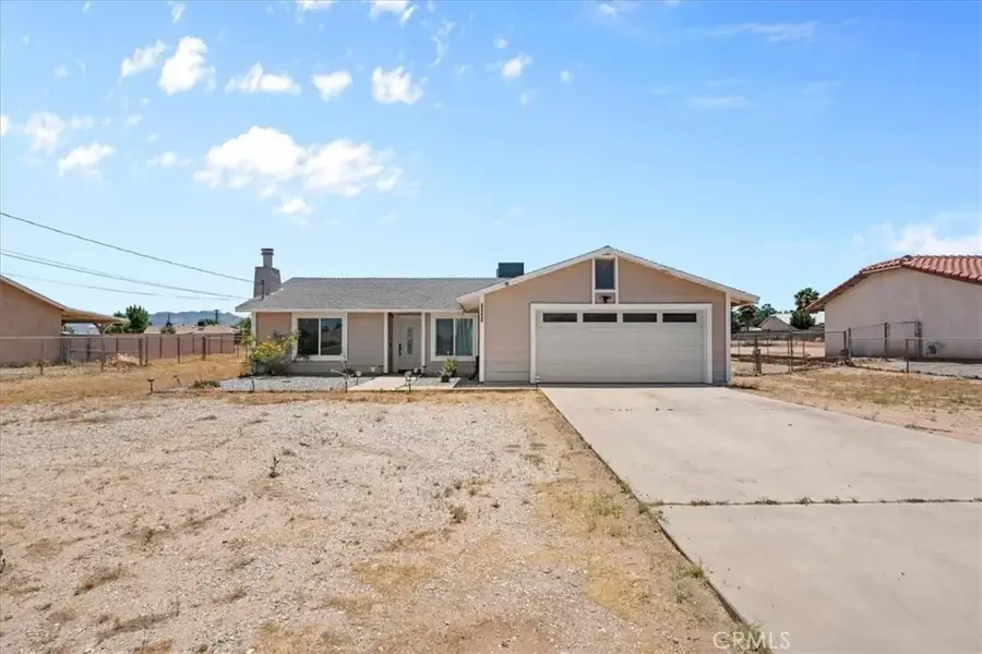 18047 Yucca St, Hesperia, CA 92345 - #2