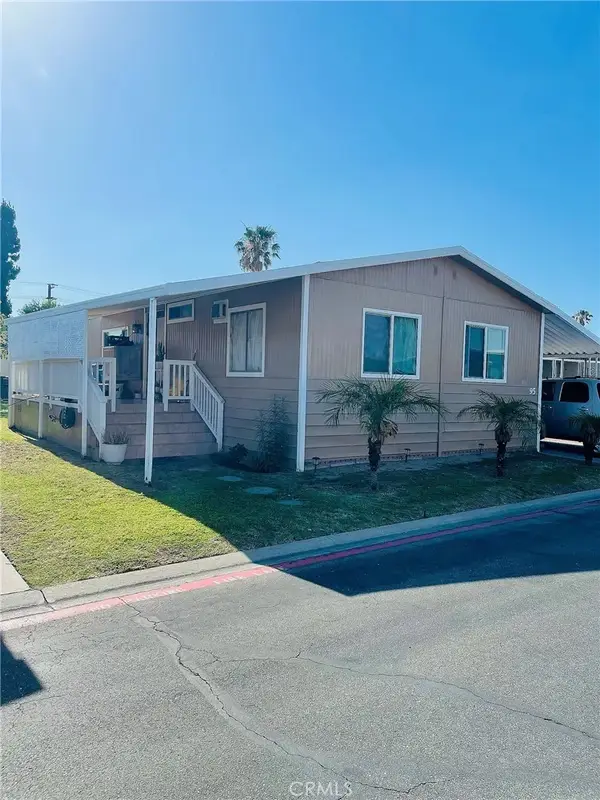 17400 Valley #95, Fontana, CA 92335