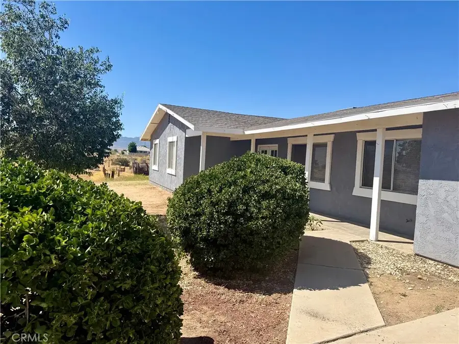 18393 Mojave, Hesperia, CA 92345 - #3