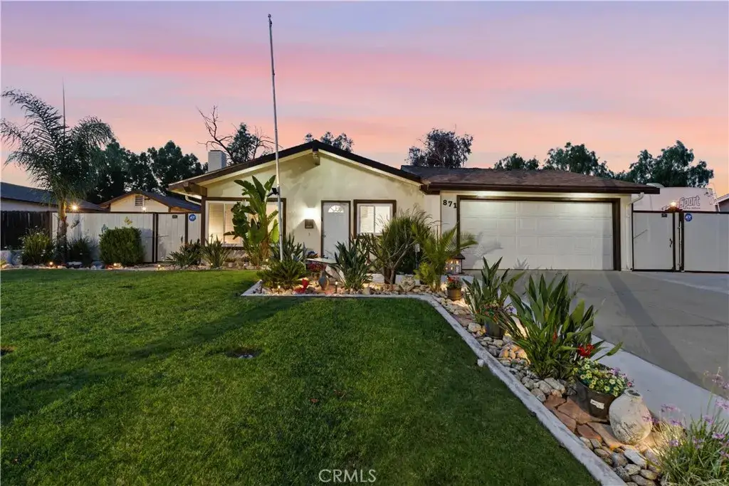 871 W Francis, Corona, CA 92882 - #1