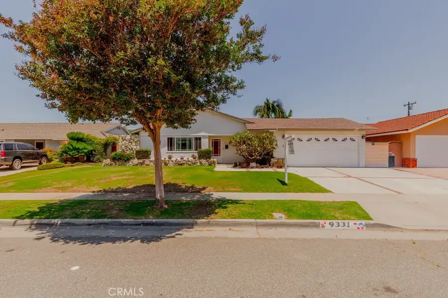 9331 La Cortinilla Avenue, Fountain Valley, CA 92708 - #2