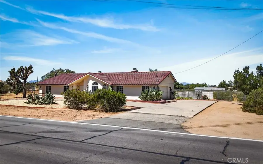 10658 9th Avenue, Hesperia, CA 92345 - #3
