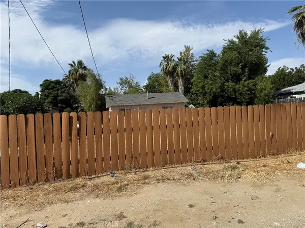 1284 E Laurelwood, San Bernardino, CA 92408