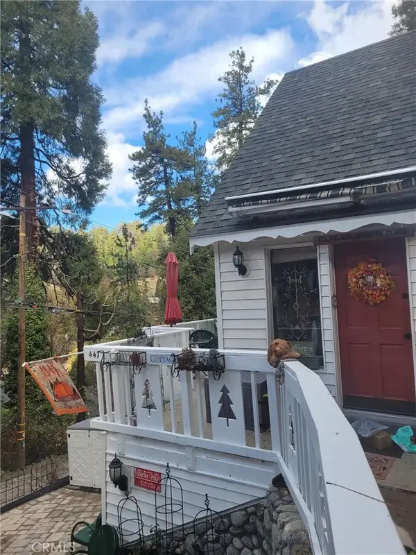 447 Valley Road, Crestline, CA 92325
