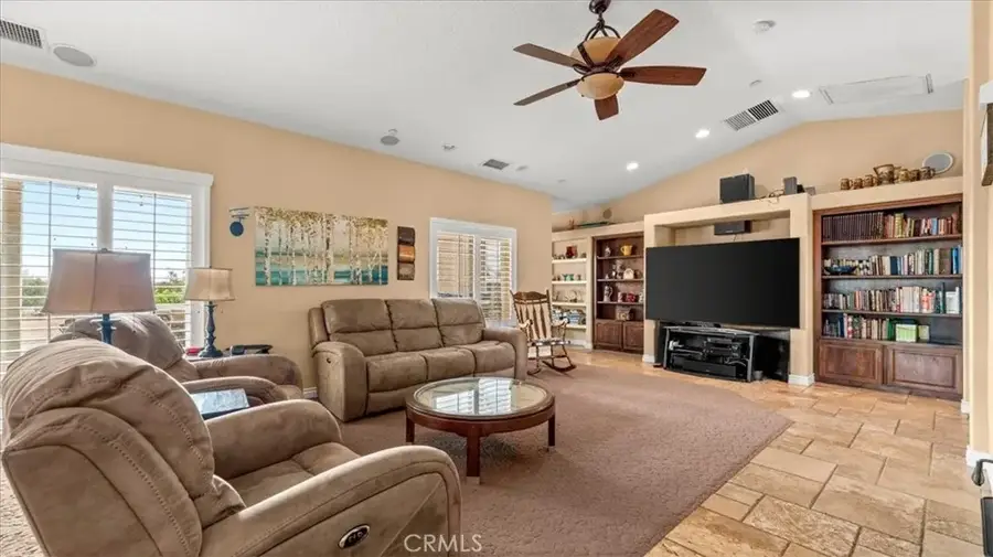 10271 Clover, Hesperia, CA 92344 - #3