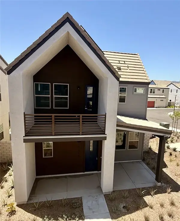 27415 Creekwood Lane, Valencia, CA 91381