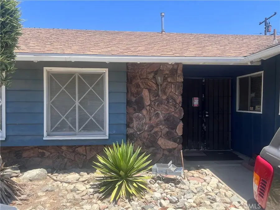 543 N Pampas, Rialto, CA 92376 - #2