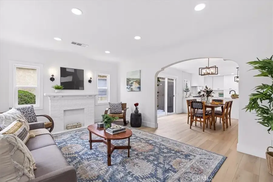 2430 S Cochran Avenue, Los Angeles, CA 90016 - #3