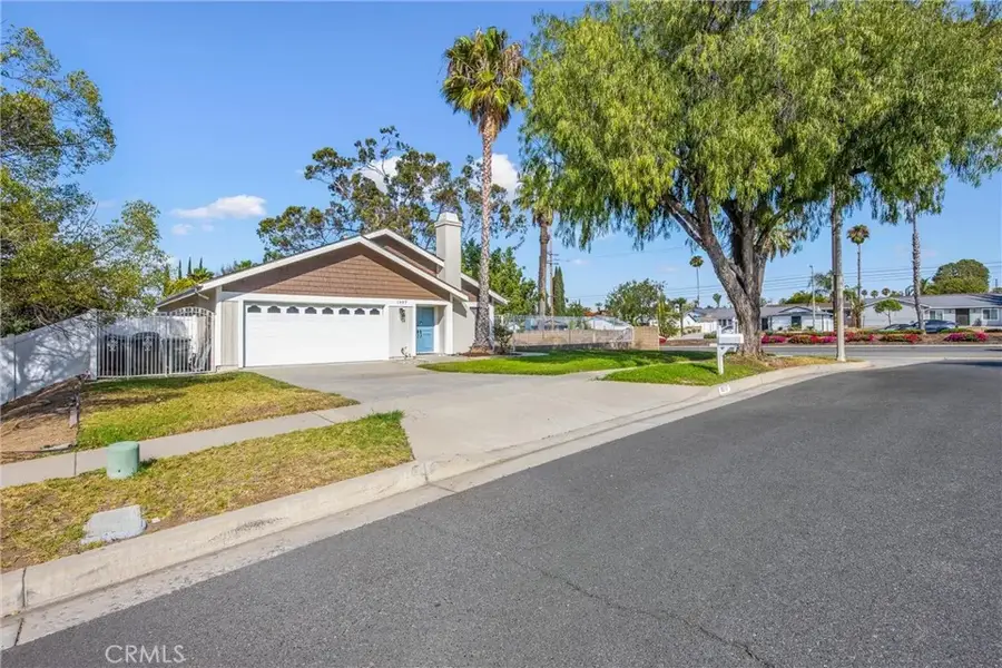 1997 S Starfire Ave, Corona, CA 92879 - #3