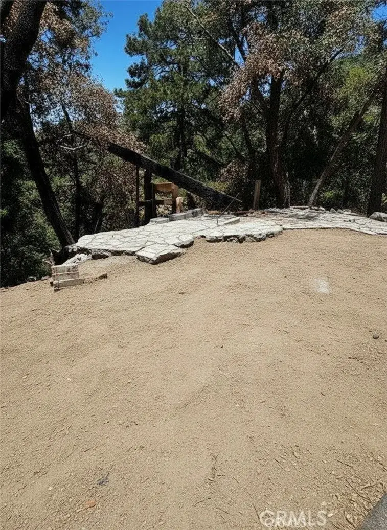 1102 Chateau, Crestline, CA 92325 - #1