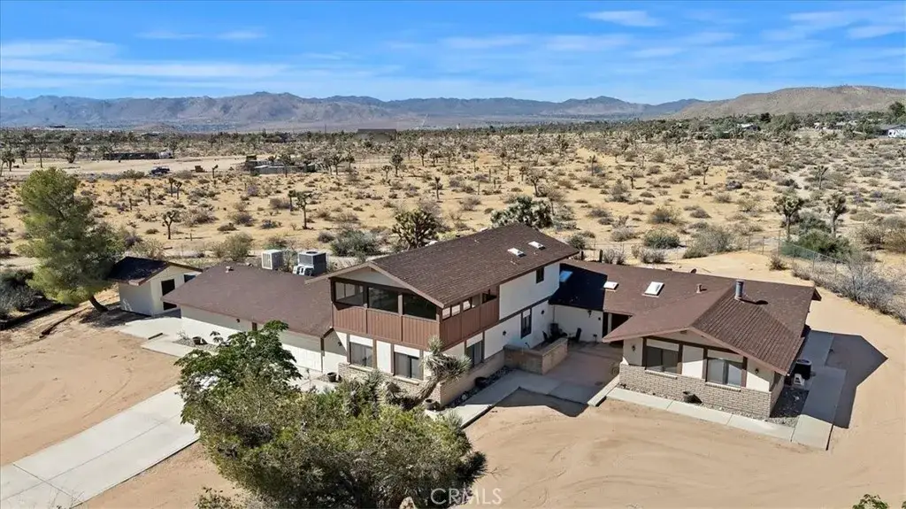 59187 Mesa Dr, Yucca Valley, CA 92284 - #1