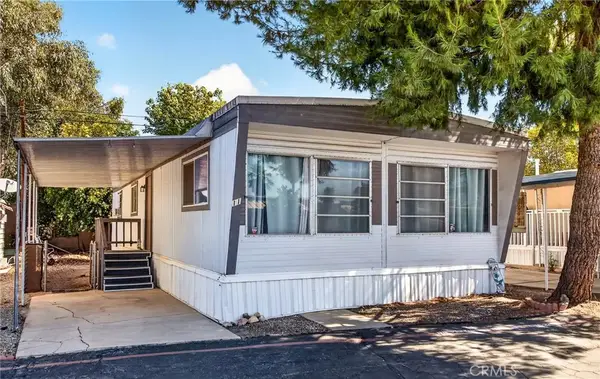 12813 7th #11, Yucaipa, CA 92399