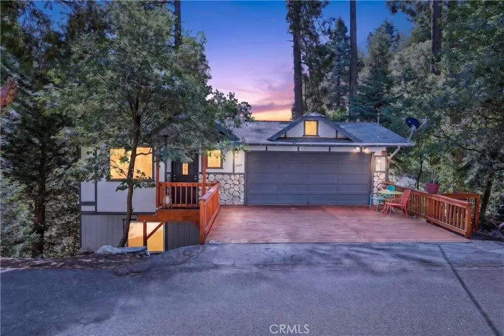 1039 Lausanne, Crestline, CA 92325 - #1