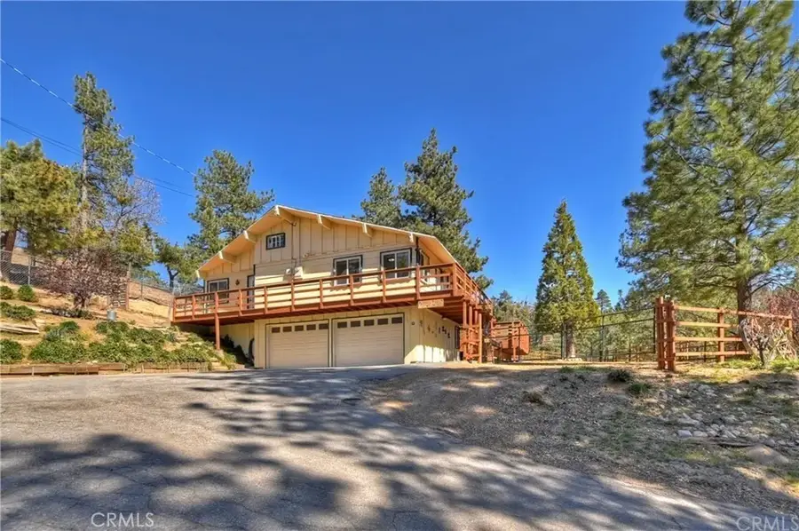32745 Hilltop, Running Springs, CA 92382 - #2