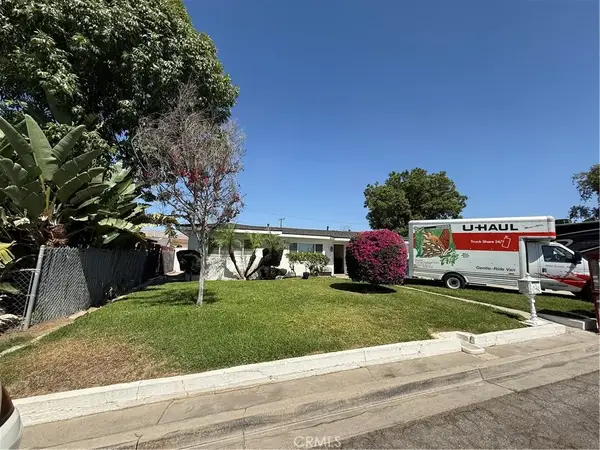 3000 Carl, Riverside, CA 92507