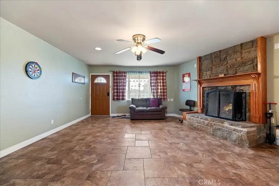 13285 Mesquite Road, Apple Valley, CA 92308 - #2
