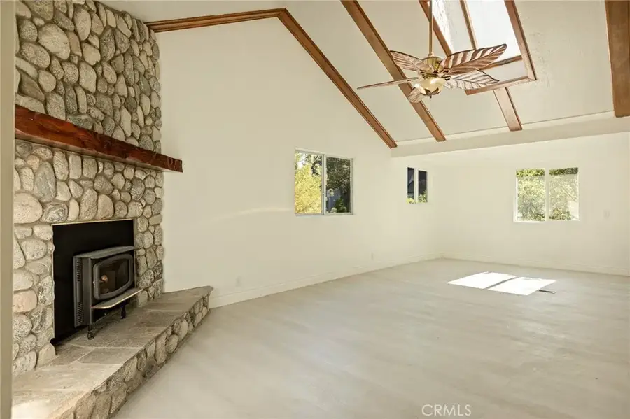 1207 Aleutian, Lake Arrowhead, CA 92352 - #2
